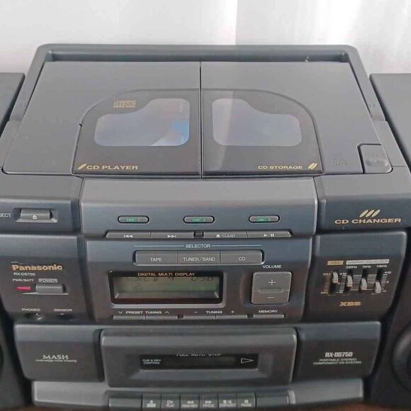 1990's Panasonic Boombox CD, Cassette Radio in Excellent Condition! - Picture 3 of 10